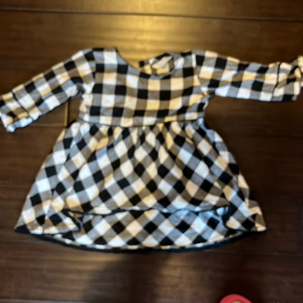 Ruffle Butts size 3T top.